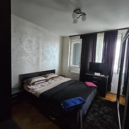 In Regim Hotelier Boekarest